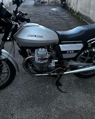 Moto Guzzi V65