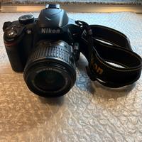 Nikon D3200 / AF-S Nikkor 18-55 / Accessori