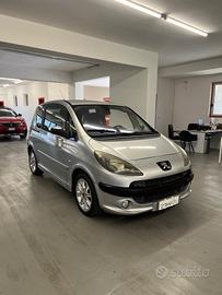 Peugeot 1007 1.4 HDi Happy