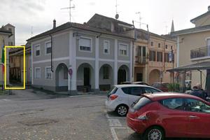 Casetta su due livelli con cortiletto