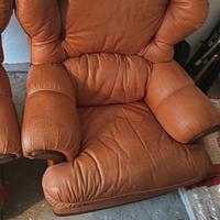 2 poltrone di pelle vera 