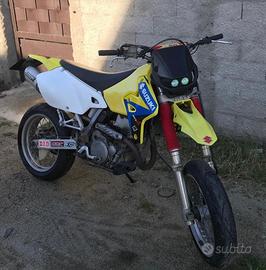 Suzuki drz400
