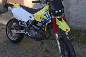 Suzuki drz400