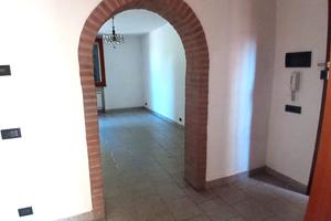 MODENA Quadrilocale al primo piano