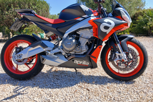 Aprilia tuono 660