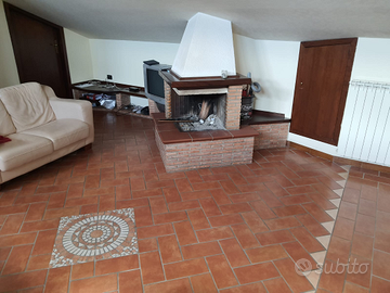 Appartamento arredato acri centro