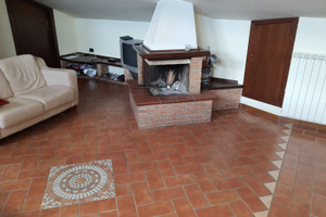 Appartamento arredato acri centro