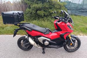 Honda x adv 750