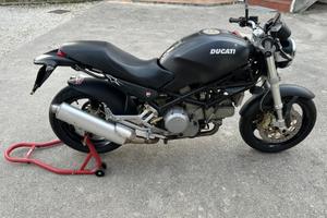Moto Ducati Monster 750cc