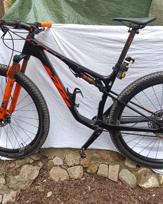 MTB KTM full carbon  Master Ltd