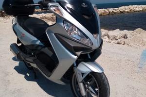 Malaguti madison 250 ie