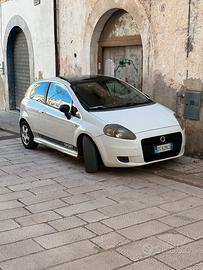 Grande Punto 1.4 T-jet 16V 3P Sport 88Kw (120cv)