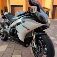 Aprilia RSV4 aprc