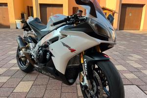 Aprilia RSV4 aprc