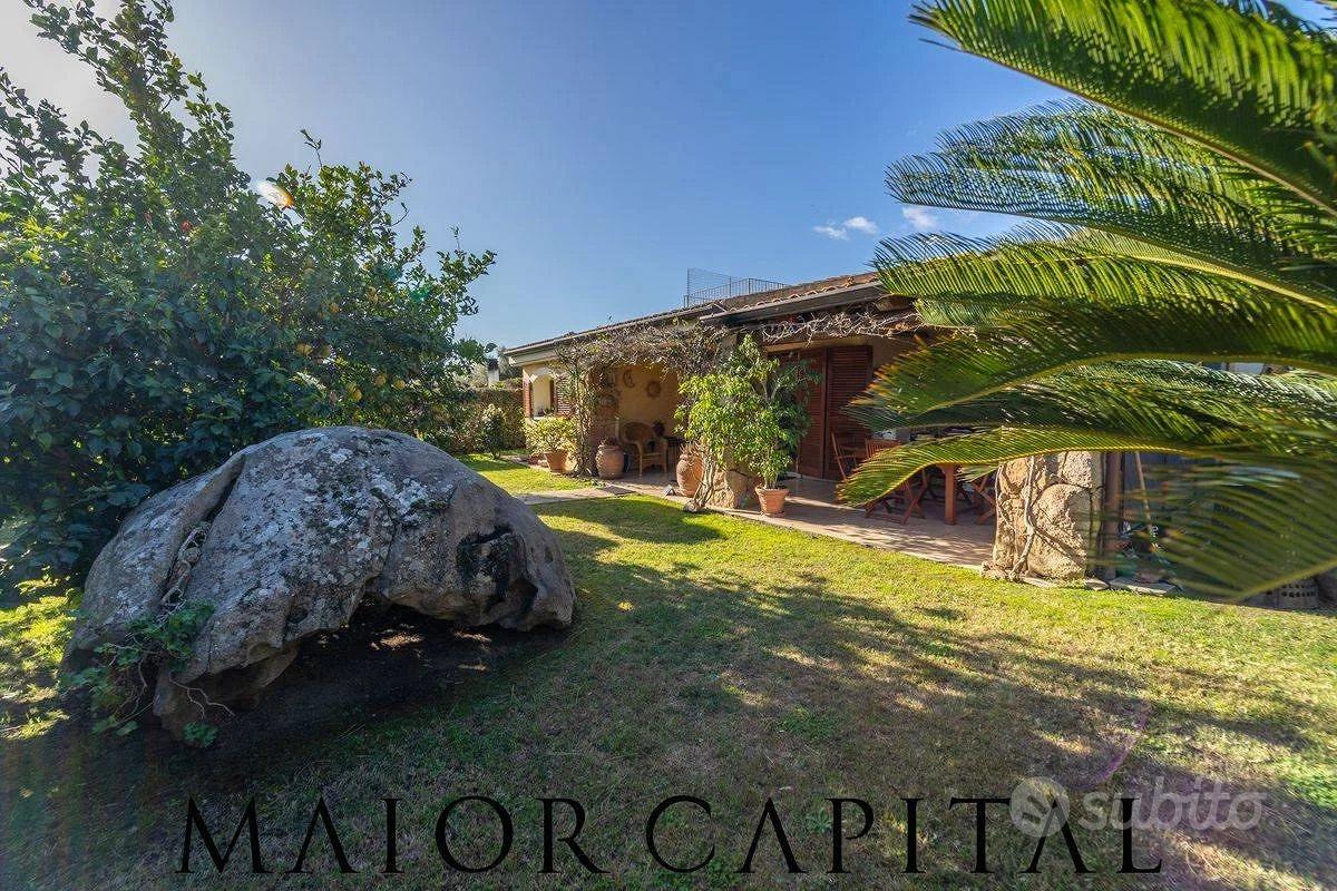 Loiri Porto San Paolo | Villa con ampio e curato g - Vista 4