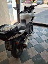 YAMAHA TDM 900