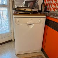 Lavastoviglie Indesit