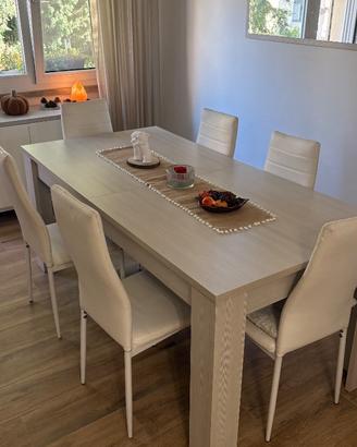 6 sedie bianche in pelle Mondo Convenienza