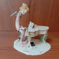 Statuina ceramica Adriano Colombo Lo Scricciolo