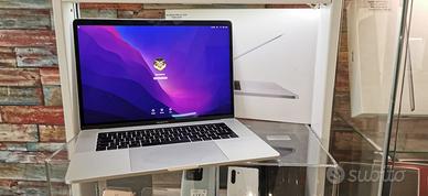 MacBook Pro 15" 2018 i7 16GB Ram/512GB ssd Usato