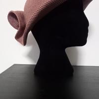 Cappello donna uncinetto