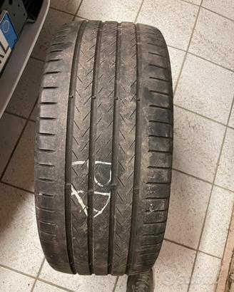 Pneumatici  estivi 245/40 R20