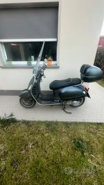 Vespa 300 gts