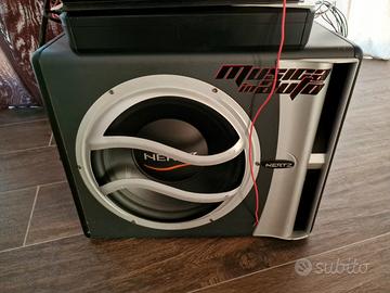 Subwoofer con amplificatore Alpine