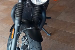 Triumph T100 Black