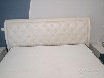 Letto matrimoniale in ecopelle