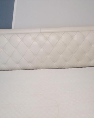 Letto matrimoniale in ecopelle