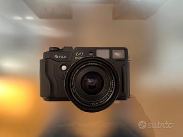 Fujifilm GSW690III Telemetro medio formato 6x9