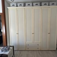 Armadio 6 ante e 2 cassetti