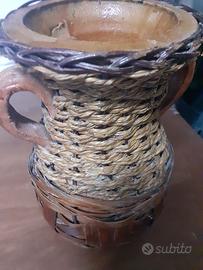 vaso in terracotta. 