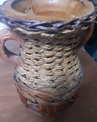 vaso in terracotta. 