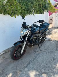 YAMAHA FZ6