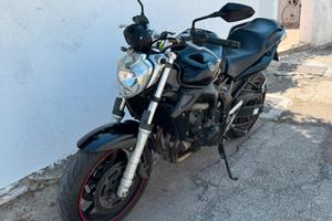 YAMAHA FZ6
