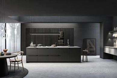 Cucina Come Progetto B/N con Isola Su Misura