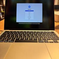 MacBook Air M4 Galaxy, 256GB, 13" + Case