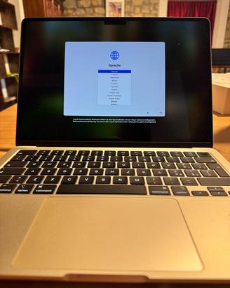 MacBook Air M4 Galaxy, 256GB, 13" + Case