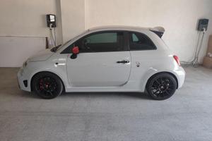 Abarth 595 / 19.500 km – Sabelt / Alcantara / DNA