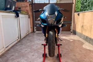 Suzuki gsxr 1000 k1 k2