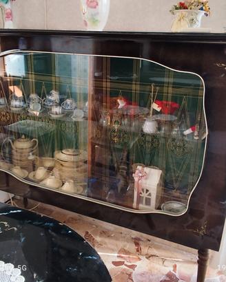 vetrina vintage