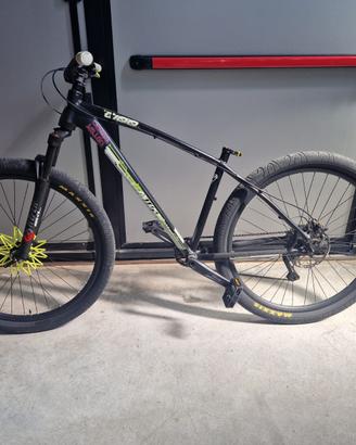 COLLECTIVE BIKE C100