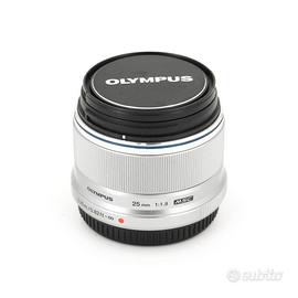 Olympus M.Zuiko Digital 25mm f/1.8 - Silver