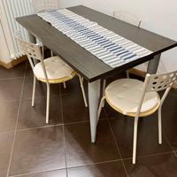 Tavolo legno rovere con gambe in acciaio + 4 sedie