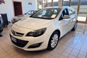 Opel Astra 1.7 CDTI 110CV Sports Tourer Cosmo Flee