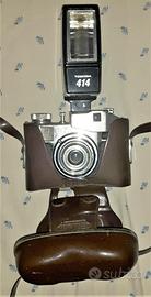 Macchina fotografica Comet con flash vintage '60