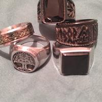 SET DA 5 ANELLI IN ACCIAIO REALIZZATI A MANO