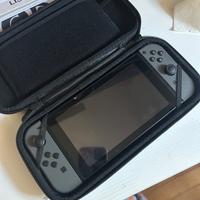 Nintendo switch usata+ accessori e giochi